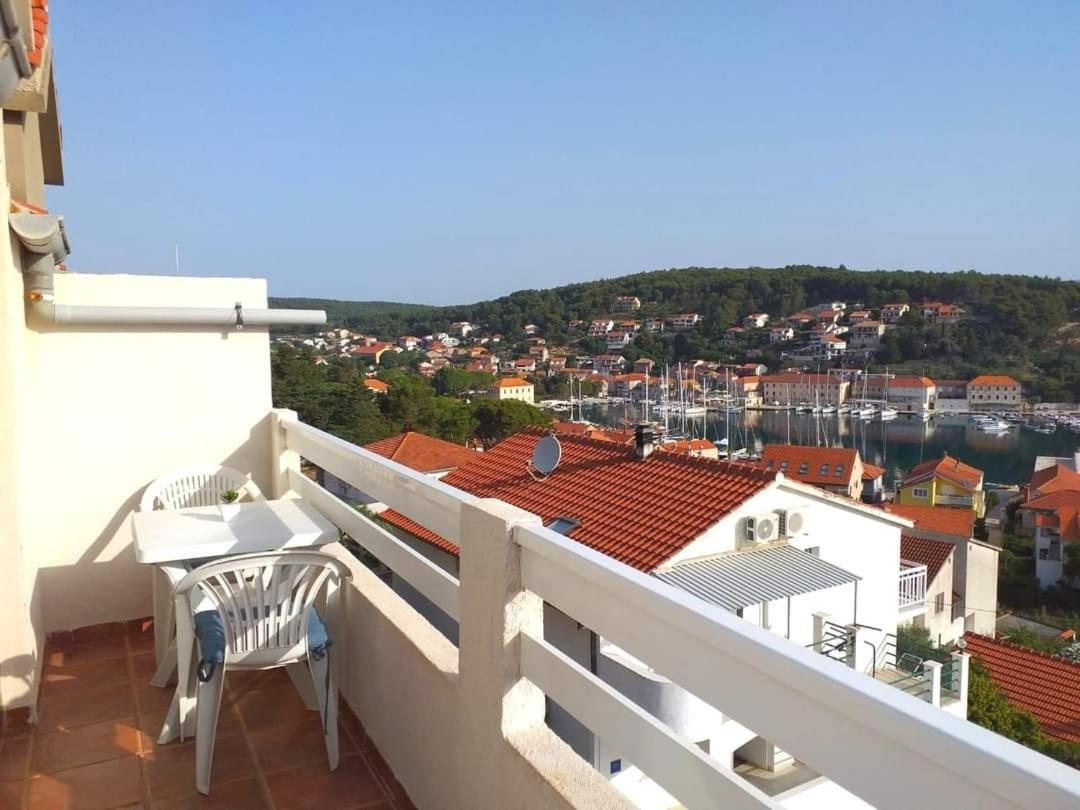 Apartments With A Parking Space Jelsa, Hvar - 8746 イェルサ エクステリア 写真